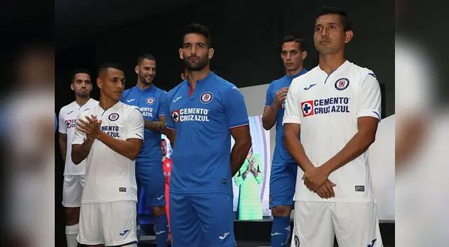 Entrenador Pedro Caixinha elogió al polifuncional jugador Entrenador Pedro Caixinha elogió al polifuncional jugador