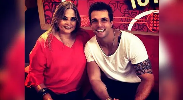 Mamá de Nicola Porcella feliz con soltería de su hijo Mamá de Nicola Porcella feliz con soltería de su hijo