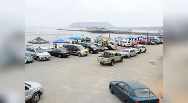Solo 6 municipios de Lima tienen autorización para cobrar por concepto de parqueo en sus playas Solo 6 municipios de Lima tienen autorización para cobrar por concepto de parqueo en sus playas