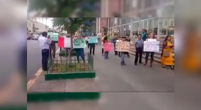 manifestantes llegaron al Ministerio Público