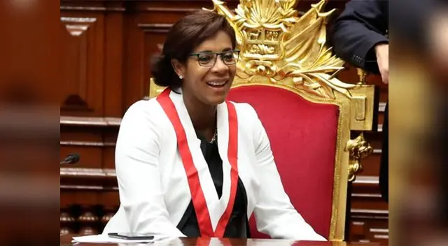 Una foto de la congresista de Fuerza Popular circula en Facebook Una foto de la congresista de Fuerza Popular circula en Facebook