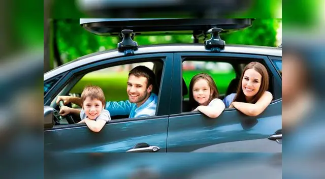 Es bueno que se fijen turnos de conducción entre los viajeros con licencia de conducir, especialmente si se tratan de trayectos largos