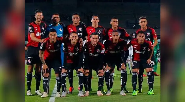 Anderson Santamaría es llamado en México como la "Muralla" Anderson Santamaría es llamado en México como la "Muralla"