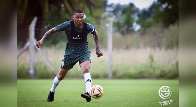 Gómez en su primer entrenamiento con Gimnasia