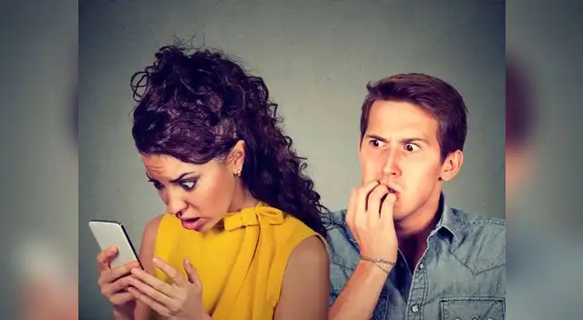 Quienes lo hacen podrían desarrollar celos excesivos o ideas delirante