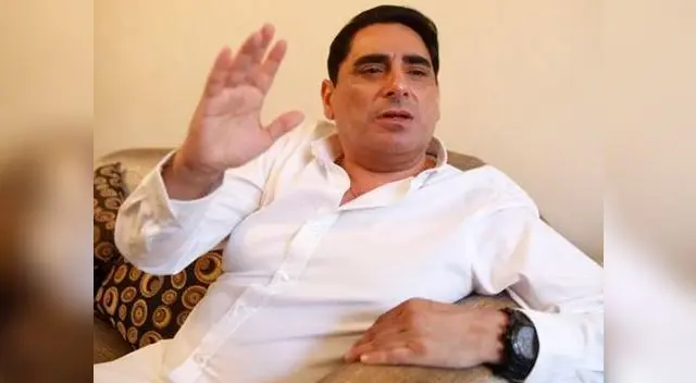 Carlos Álvarez enojado con conocida aerolínea Carlos Álvarez enojado con conocida aerolínea