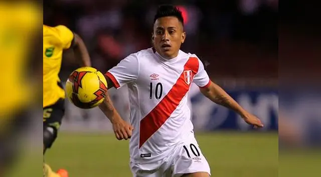 Christian Cueva se pondría la camiseta del 'Rojo' en este 2019