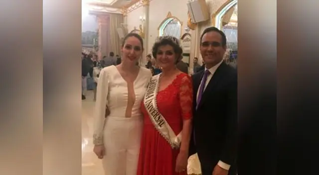 Doña Danisa está feliz por su título Doña Danisa está feliz por su título