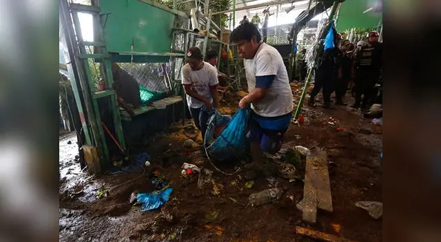 Comerciantes del Rímac inician incendio para evitar desalojo