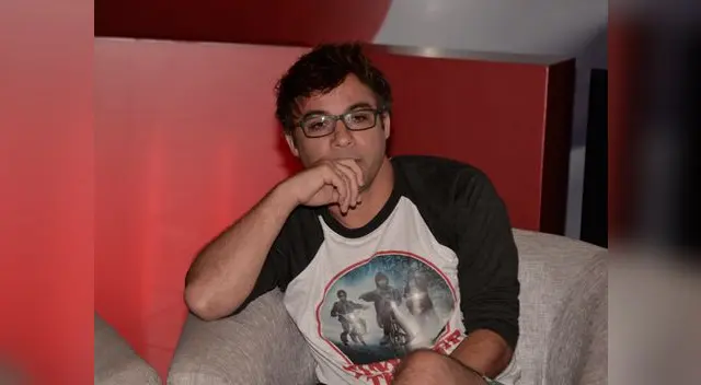 Renzo Schuller es troleado por fanática Renzo Schuller es troleado por fanática