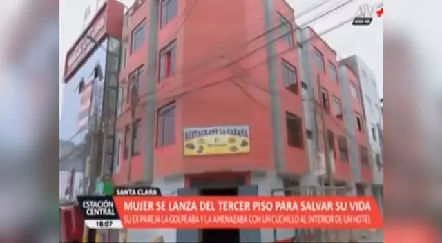 Mujer se lanzó del tercer piso para salvar su vida Mujer se lanzó del tercer piso para salvar su vida