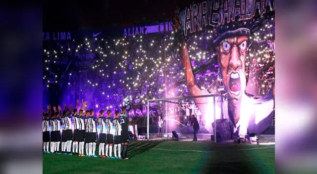 Alianza Lima vs. Barcelona SC en la Noche Blanquiazul Alianza Lima vs. Barcelona SC en la Noche Blanquiazul