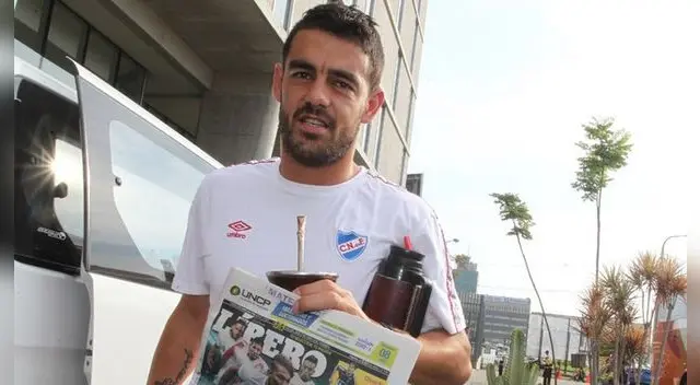 Aguiar se vestiría de crema