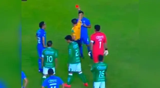 Yoshimar Yotún vio la tarjeta roja en el duelo entreCruz Azul vs. León
