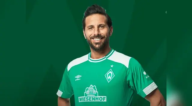 Claudio Pizarro logró este récord tras la victoria del Werder Bremen ante Borussia Dortmund Claudio Pizarro logró este récord tras la victoria del Werder Bremen ante Borussia Dortmund