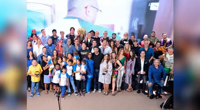 Unen sus corazones por una buena causa de solidaridad