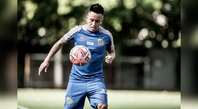 Cueva realizó su primer entrenamiento con Santos