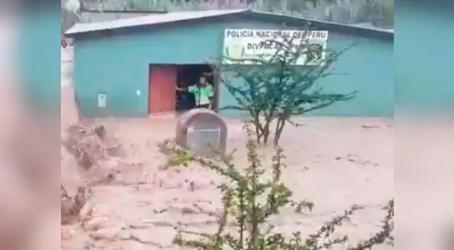 Huaico destruye a su paso comisaría Huaico destruye a su paso comisaría