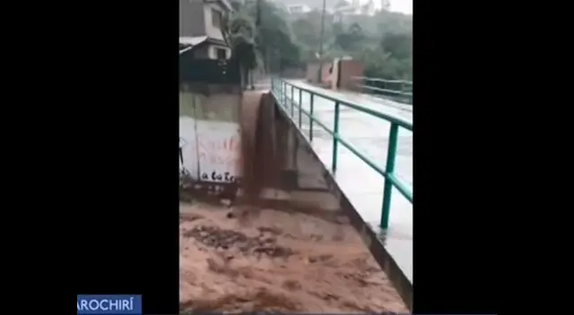 Pobladores de Cocachacra corren peligro por la activación de la quebrada río Seco Pobladores de Cocachacra corren peligro por la activación de la quebrada río Seco