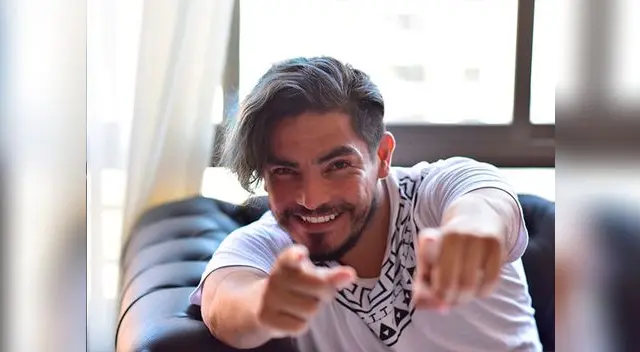 ‘Hasta la luna’ el nuevo disco de Erick Elera ‘Hasta la luna’ el nuevo disco de Erick Elera