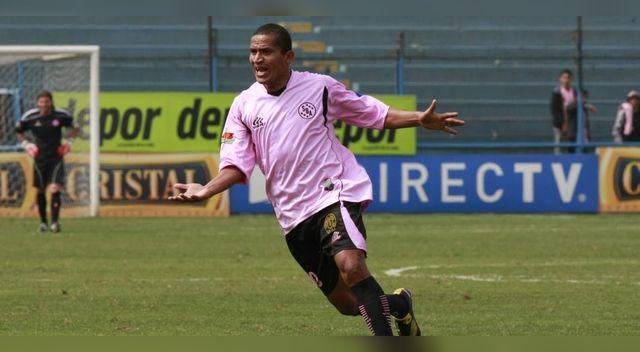 'Kukín' Flores tendría más homenajes póstumos 'Kukín' Flores tendría más homenajes póstumos