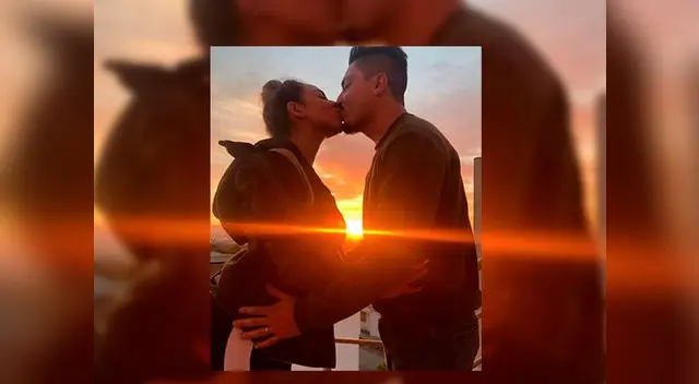 Aída Martínez se comprometió con Adolfo Carrasco