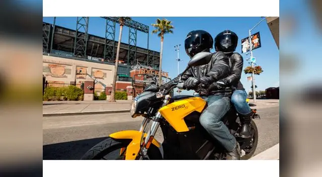 Motos con dos varones abordo no van más en Miraflores Motos con dos varones abordo no van más en Miraflores