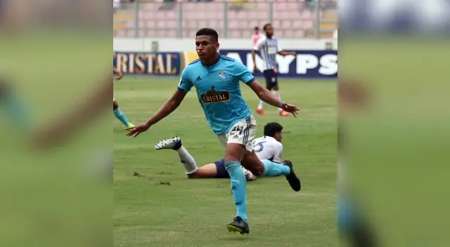 Pacheco volvió a anotarle a Alianza