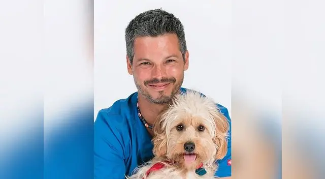 Pancho Cavero dejó consternados a sus fieles admiradores y televidentes al anunciar que se va de Latina. Pancho Cavero dejó consternados a sus fieles admiradores y televidentes al anunciar que se va de Latina.