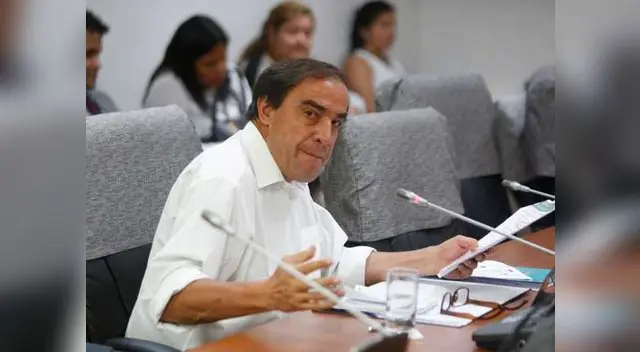 Yonhy Lescano deberá preparar su defensa