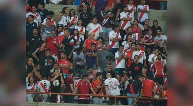 River Plate: hinchas argentinos llamaron 'equipo chico' a Alianza Lima | FOTO: Twitter (River) River Plate: hinchas argentinos llamaron 'equipo chico' a Alianza Lima | FOTO: Twitter (River)