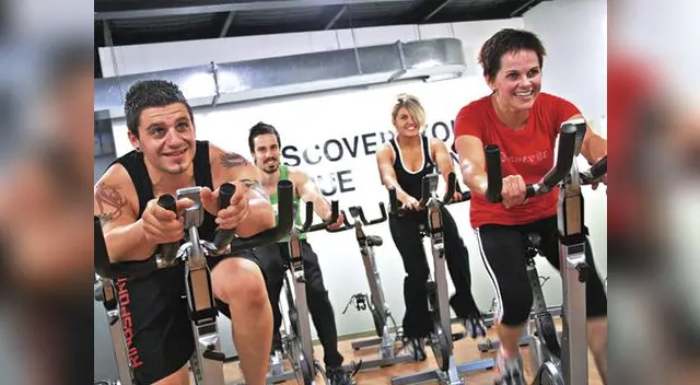 El spinning es un deporte para los que desean ejercitar su cuerpo en este verano