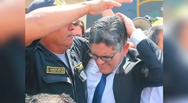 José Domingo Pérez fue atacado cuando salía del penal donde está Keiko Fujimori José Domingo Pérez fue atacado cuando salía del penal donde está Keiko Fujimori