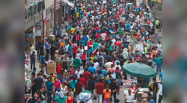 Operativo contra comercio ambulatorio en Mesa Redonda