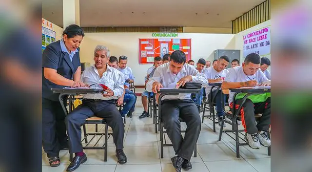 Internos del penal de Lurigancho iniciaron el año escolar 2019