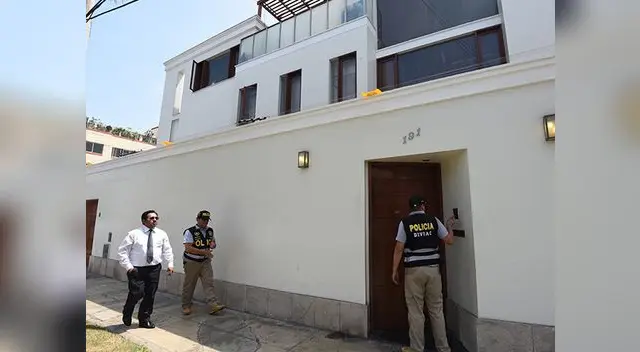 El Equipo Lava Jato incautó documentación, discos duros, celulares, entre otros El Equipo Lava Jato incautó documentación, discos duros, celulares, entre otros