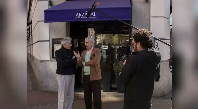  Mario Vargas Llosa y su hijo, ya han iniciado las grabaciones del documental