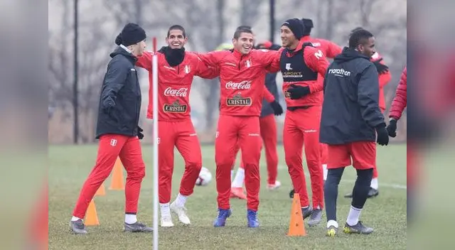 La selección mayor respaldó a la Sub 17