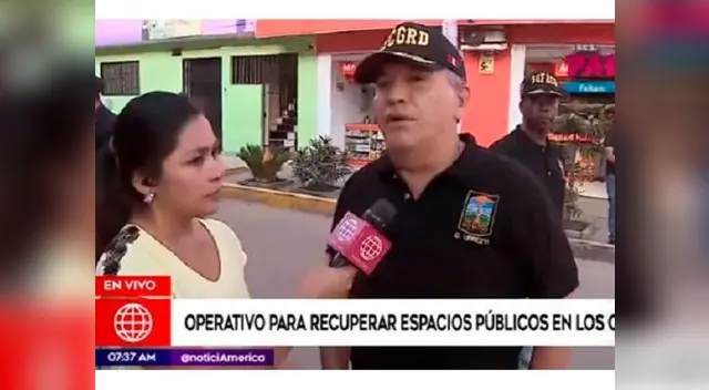 Daniel Urresti pone mano firme en Los Olivos Daniel Urresti pone mano firme en Los Olivos