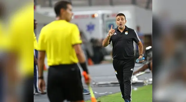 Vivas molesto porque Alianza les arrebató a dos jugadores Sub 17. FOTO: LIBERO Vivas molesto porque Alianza les arrebató a dos jugadores Sub 17. FOTO: LIBERO