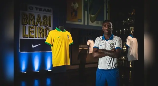 Vinicius fue elegido para presentar la nueva camiseta Vinicius fue elegido para presentar la nueva camiseta