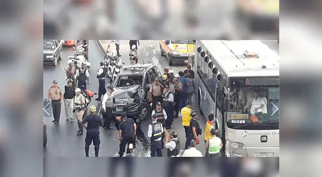 Se registraron tres policías heridos tras este accidente vehicular