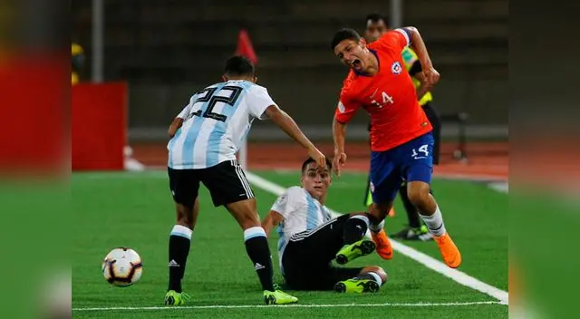 Argentina y Chile ya tienen los boletos al Mundial de Brasil 2019. FOTO: EFE