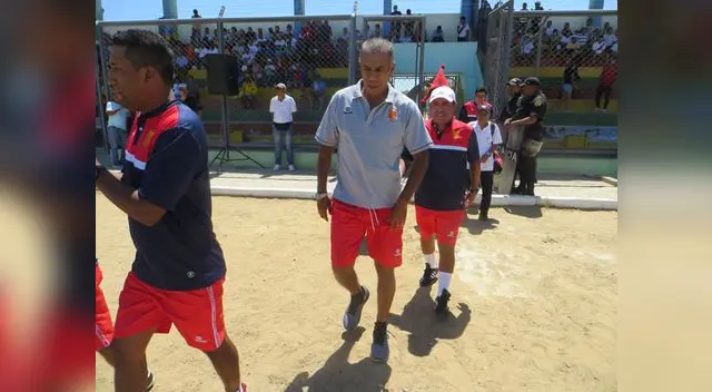 Wilmar Valencia dice que postergación no le permite armar equipo FOTO: LIBERO Wilmar Valencia dice que postergación no le permite armar equipo FOTO: LIBERO