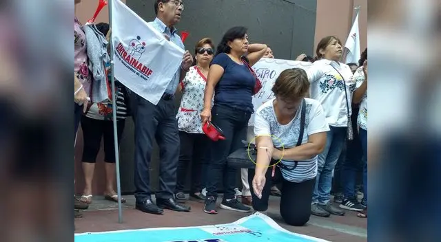 Trabajadora del Inabif se desangra Trabajadora del Inabif se desangra