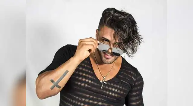 Ítalo Vivar se lanza como reportero en "Fanáticos" Ítalo Vivar se lanza como reportero en "Fanáticos"