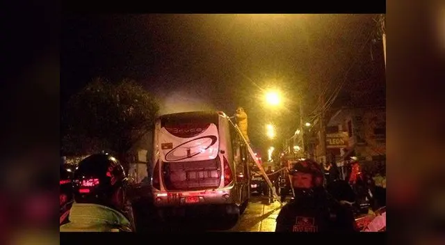 Bomberos controlaron el incendio Bomberos controlaron el incendio