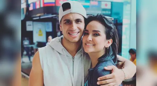 Daniela Darcourt no oculta su amor por joven bailarín y se juran amor del bueno Daniela Darcourt no oculta su amor por joven bailarín y se juran amor del bueno