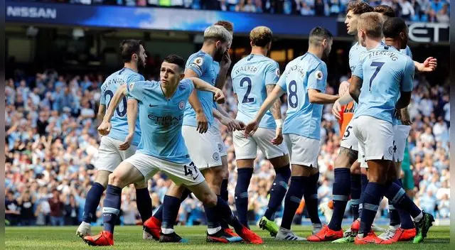 Phil Foden celebra su gol ante el Tottenham