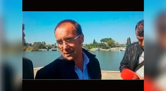 Vecino fue multado con 120 euros por tirar papeles al suelo